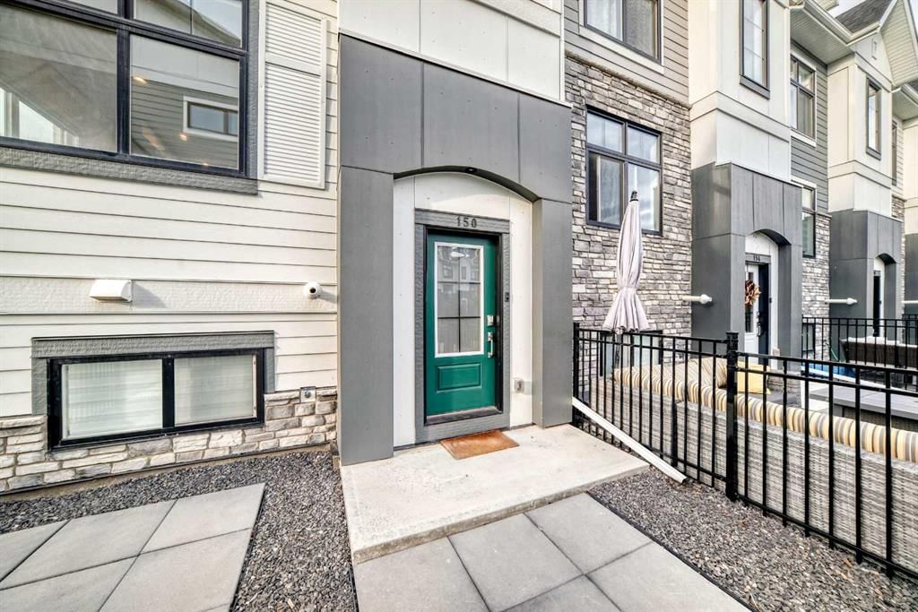 150 Les Jardins Park SE, Calgary — photo 4 of 48