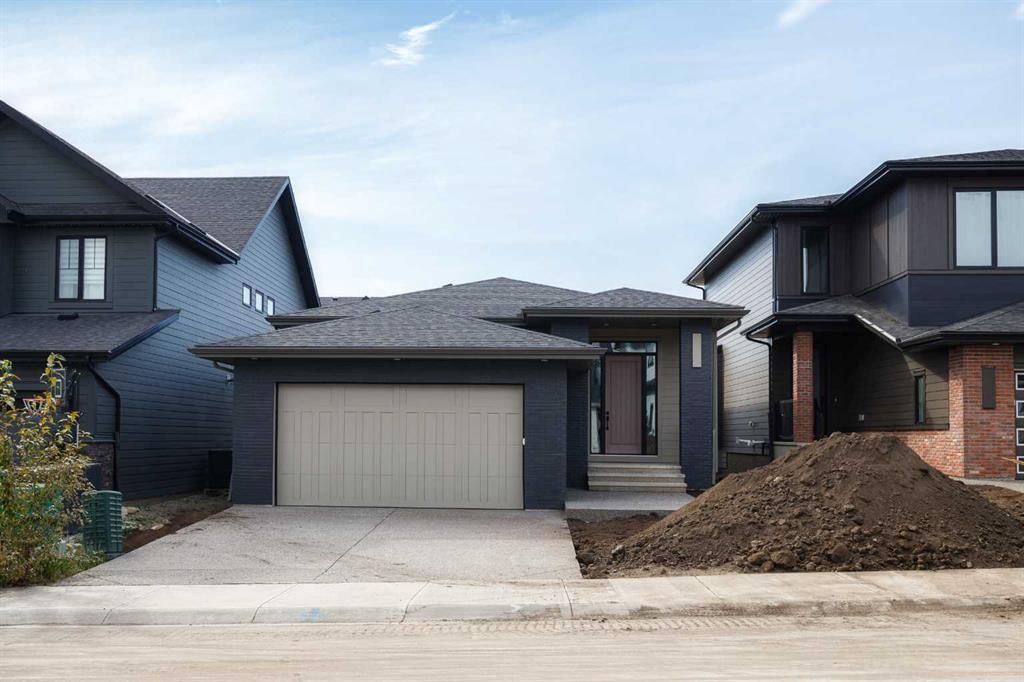 145 Creekstone Hill SW, Calgary — photo 2 of 38