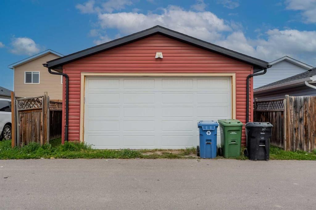 65 Martinvalley Road NE, Calgary — photo 3 of 48