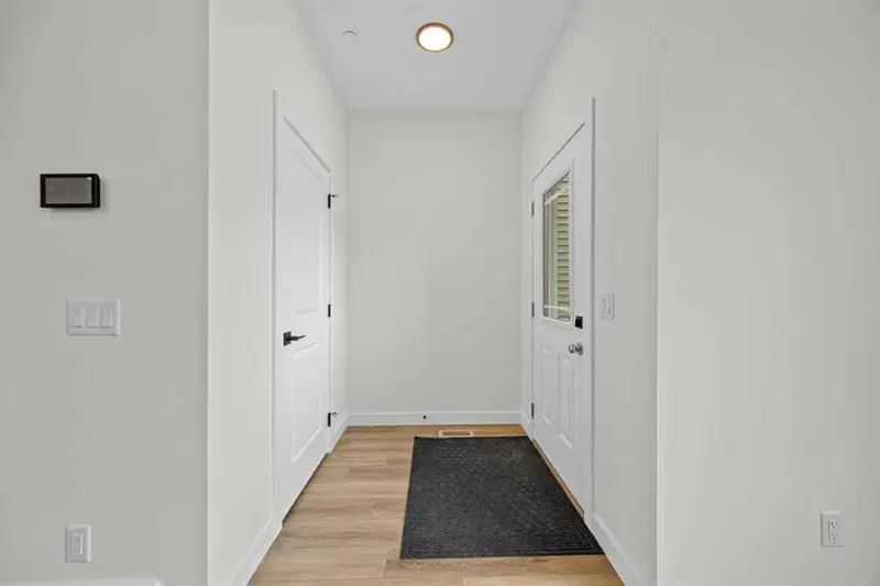 41 Hotchkiss Gardens SE, Calgary — photo 4 of 49