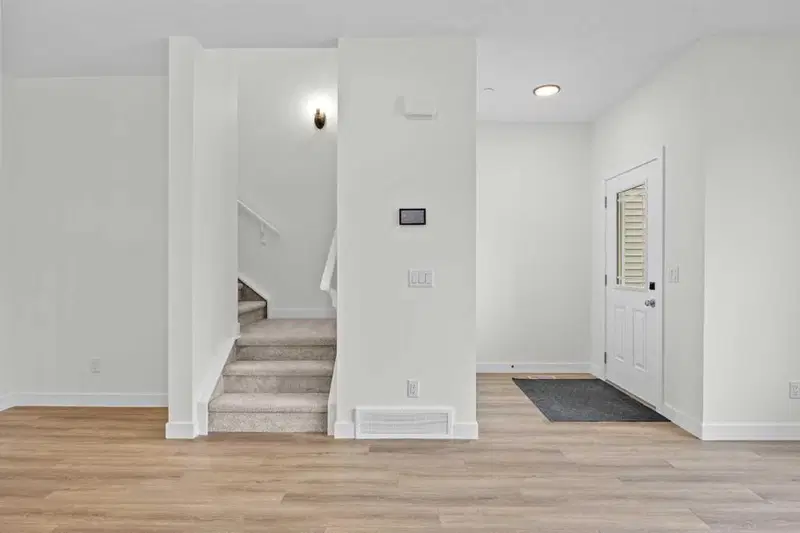 41 Hotchkiss Gardens SE, Calgary — photo 5 of 49