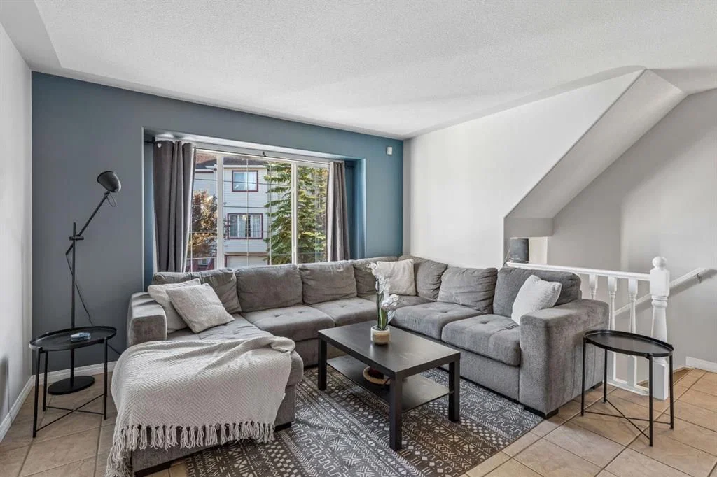 5, 15 Rocky Ridge Gate NW, Calgary — photo 3 of 21