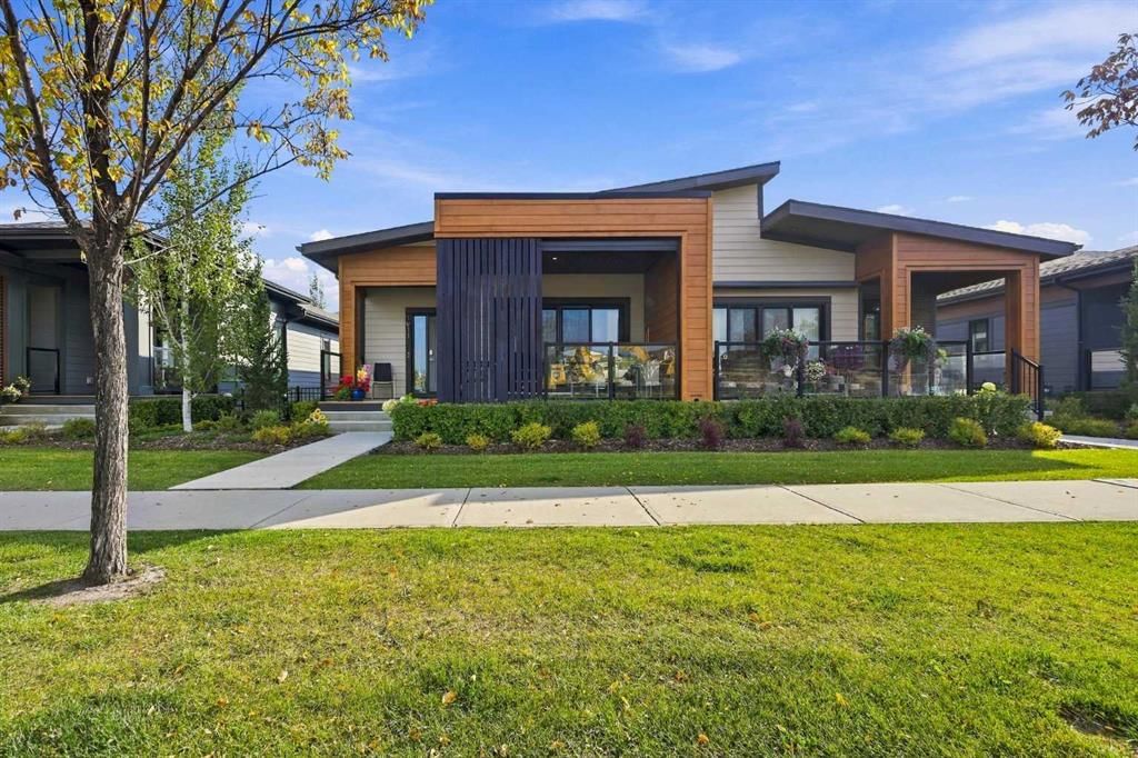 1911 Mahogany Boulevard SE, Calgary — main listing photo