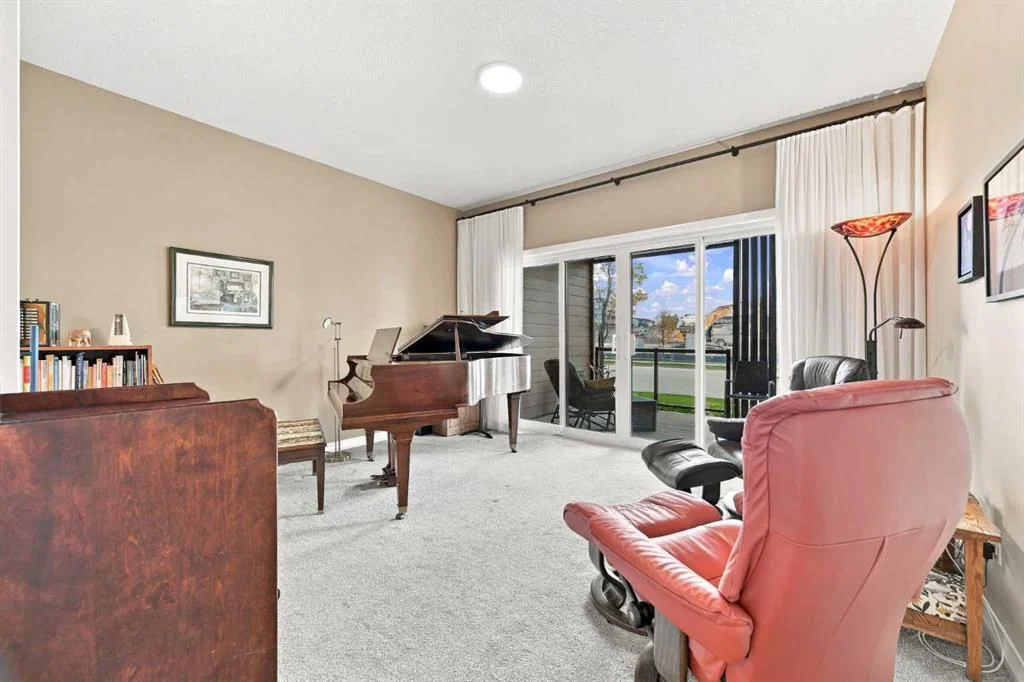 1911 Mahogany Boulevard SE, Calgary — photo 5 of 44
