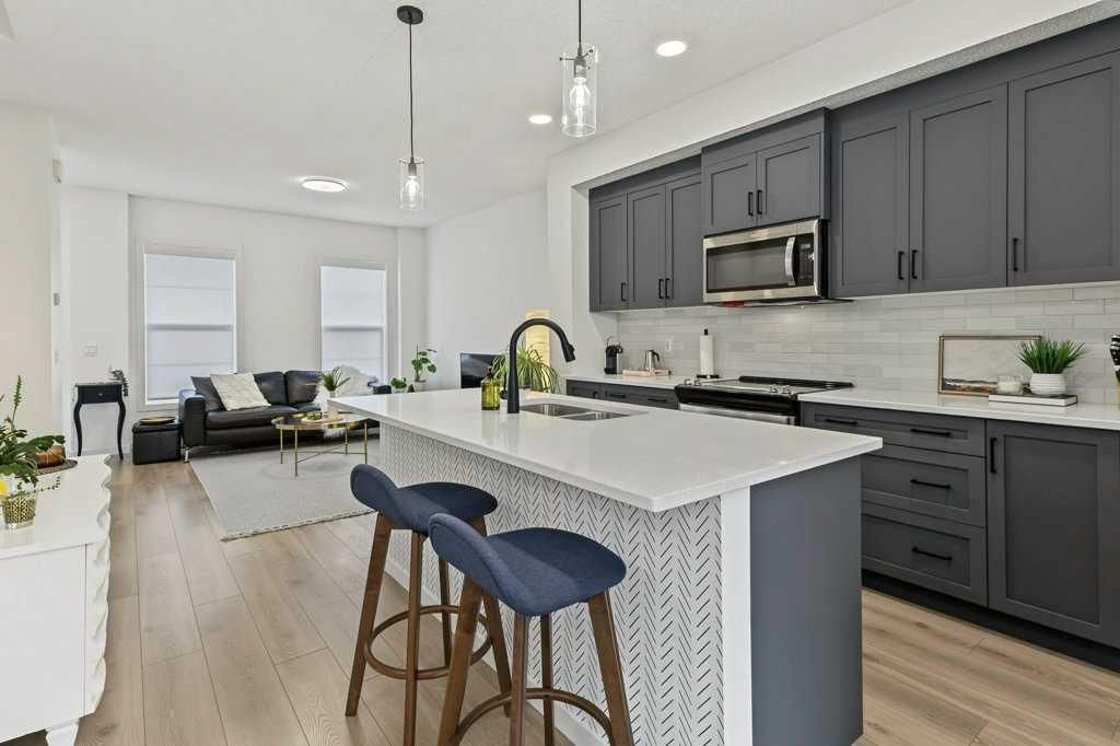 533 Sage Hill Road NW, Calgary — photo 3 of 41