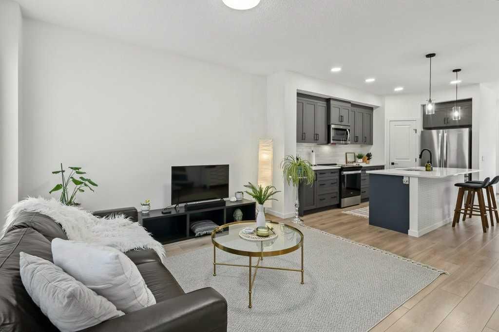 533 Sage Hill Road NW, Calgary — photo 4 of 41