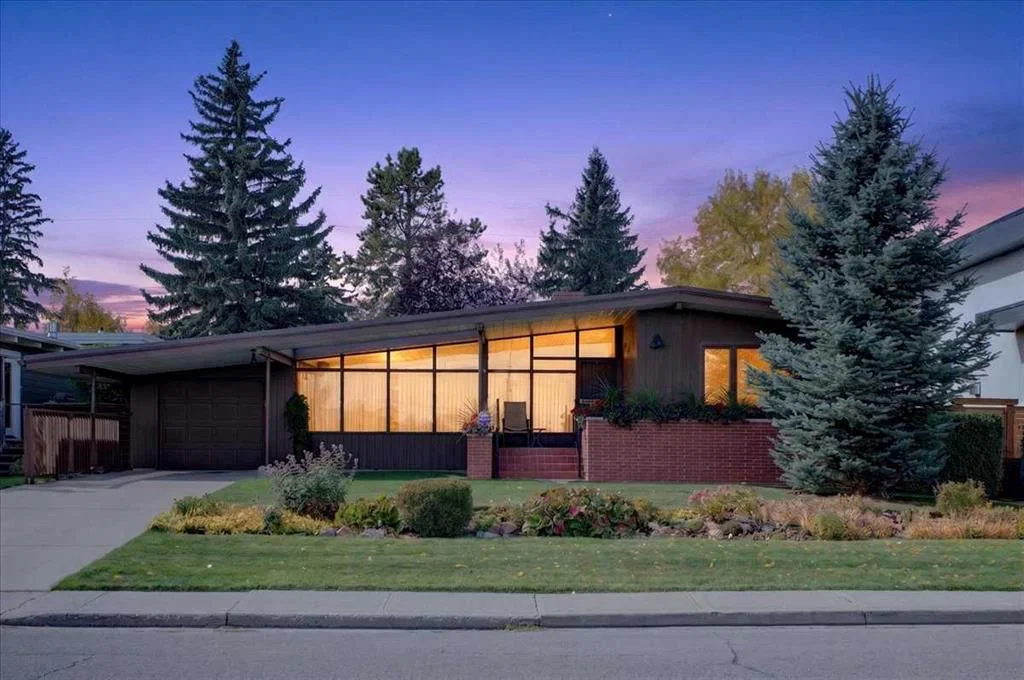 5007 14A Street SW, Calgary — main listing photo
