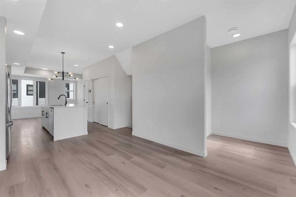 120 Arbour Lake Court NW, Calgary — photo 4 of 31