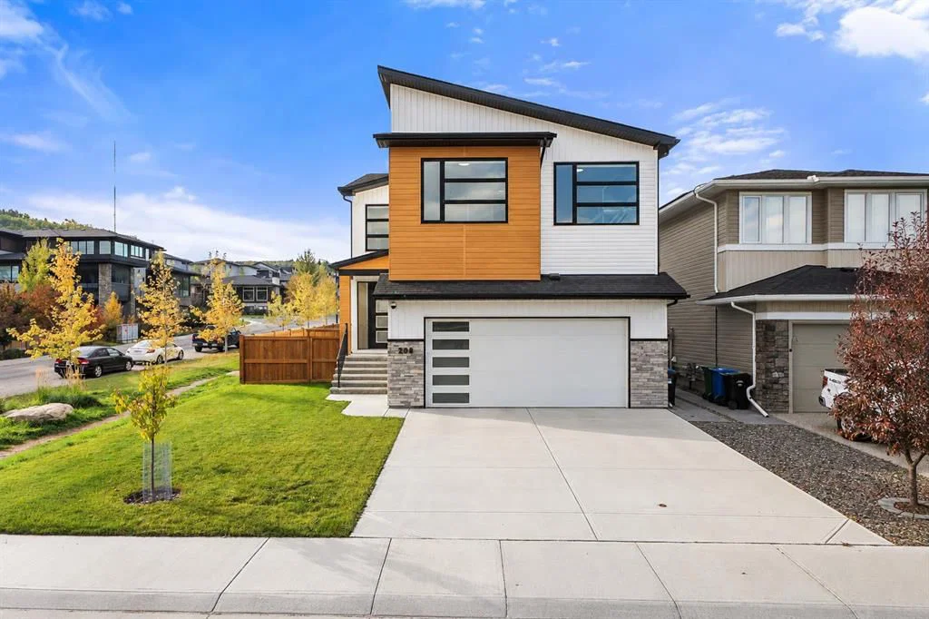 208 Crestmont Drive SW, Calgary — main listing photo
