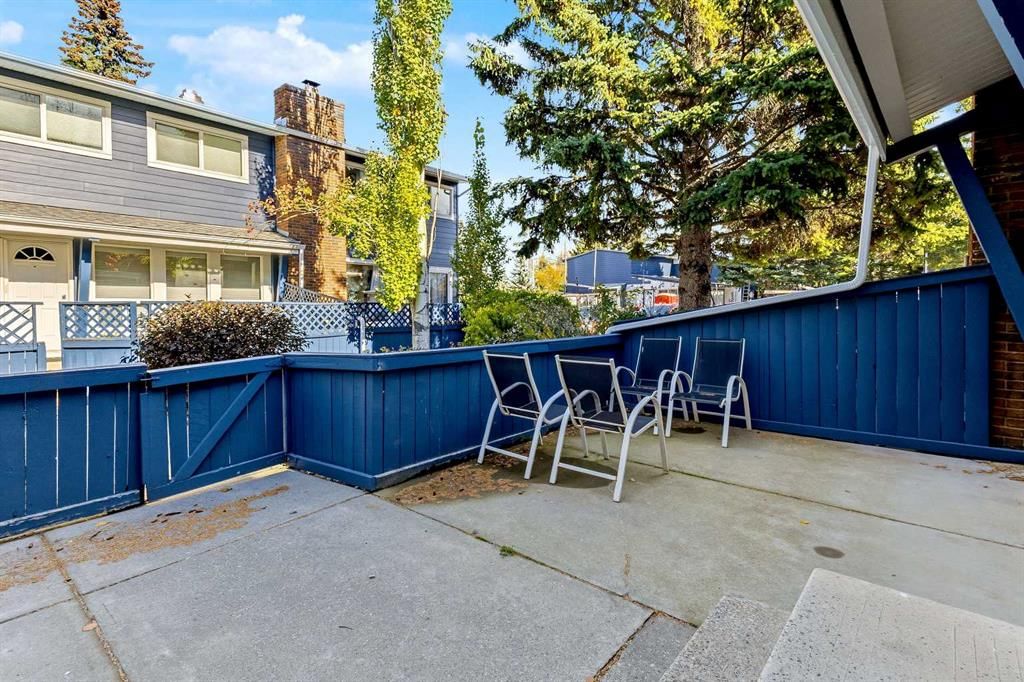 11, 5315 53 Avenue NW, Calgary — photo 3 of 33