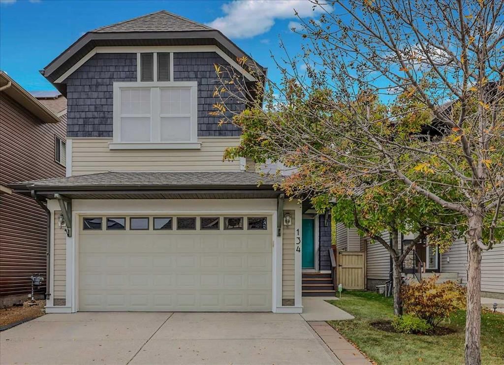134 Autumn Close SE, Calgary — main listing photo