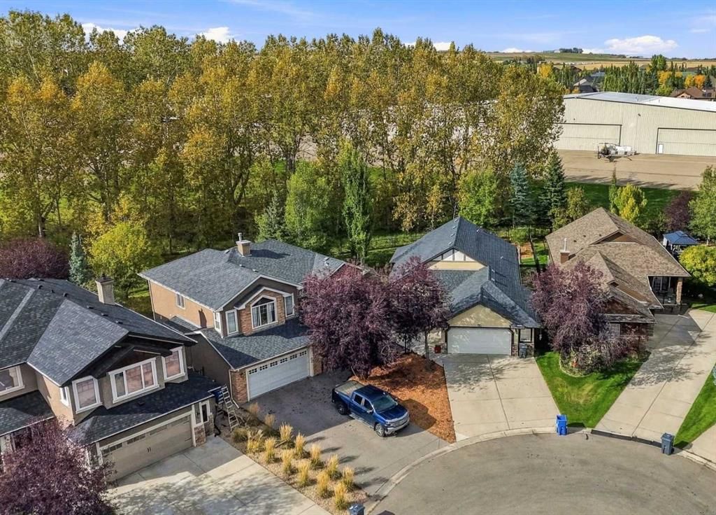34 Billy Haynes Trail, Okotoks — photo 4 of 42