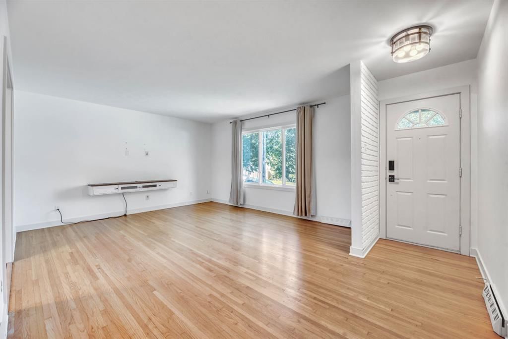 70 Fairview Crescent SE, Calgary — photo 3 of 44