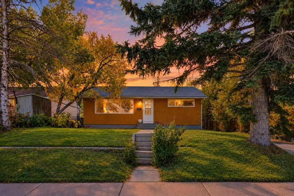 411 33 Avenue NE, Calgary — home for sale