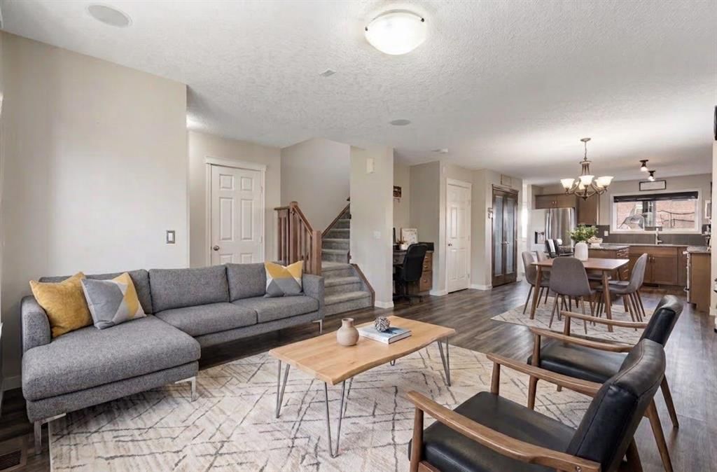 70 Walden Manor SE, Calgary — photo 2 of 50