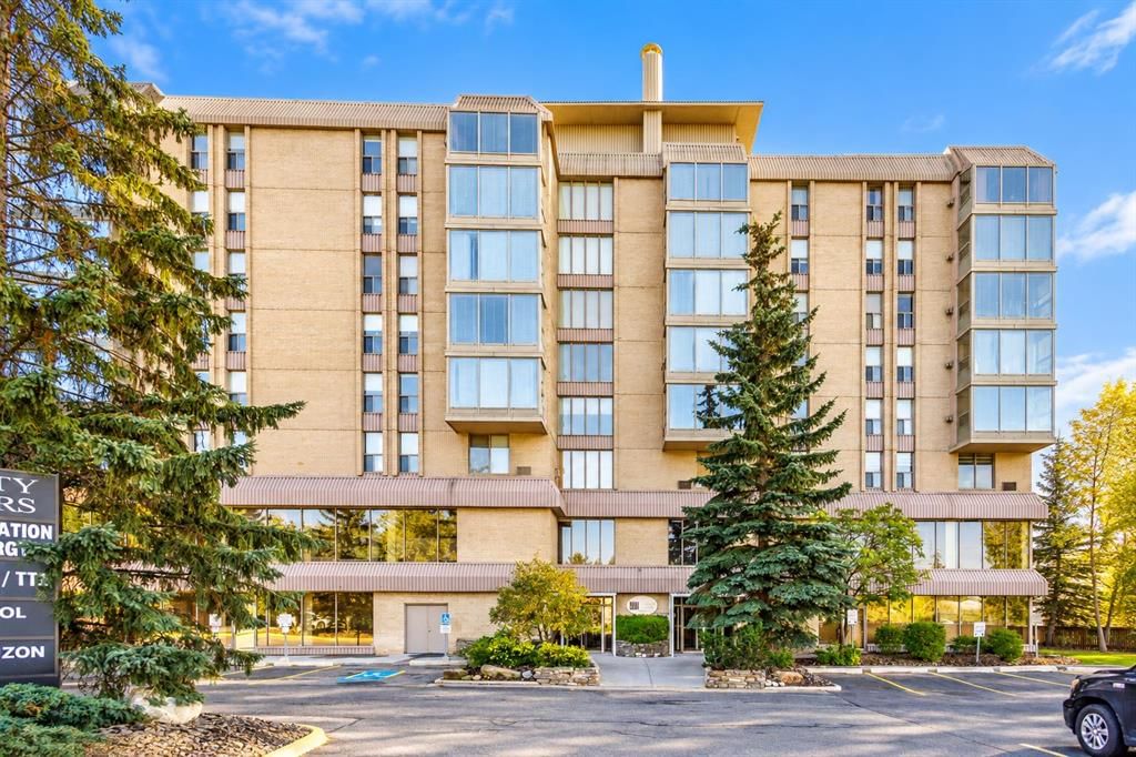 704, 4603 Varsity Drive NW, Calgary — main listing photo