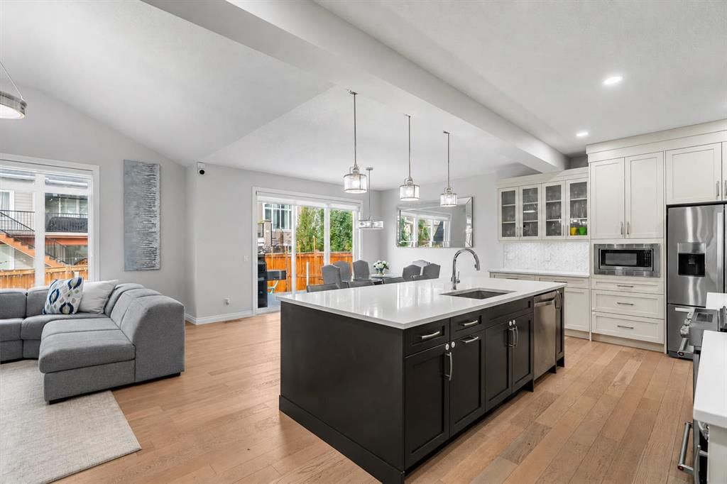 107 Masters Way SE, Calgary — photo 5 of 50