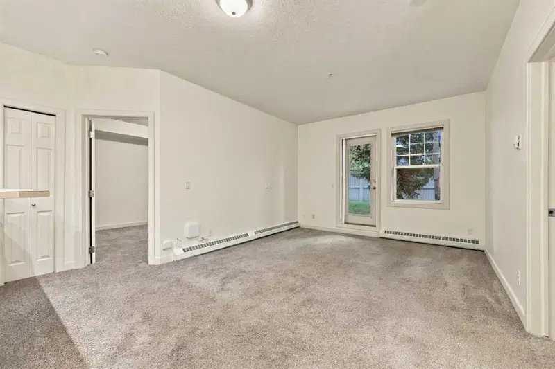 114, 1414 17 Street SE, Calgary — photo 4 of 31