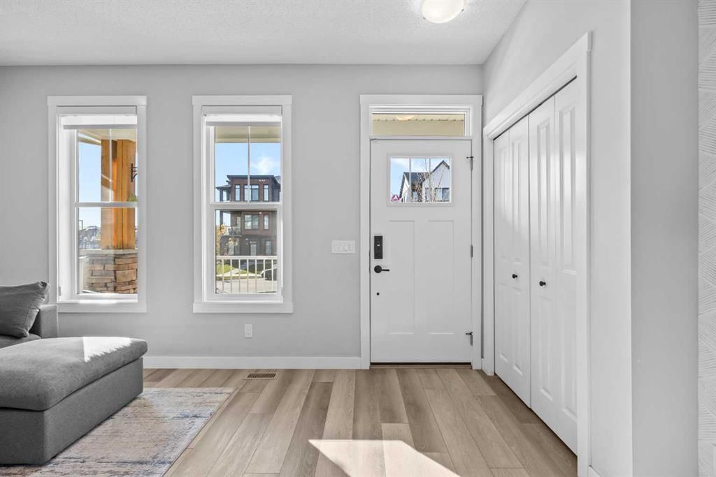 236 Rowmont Boulevard NW, Calgary — photo 2 of 50