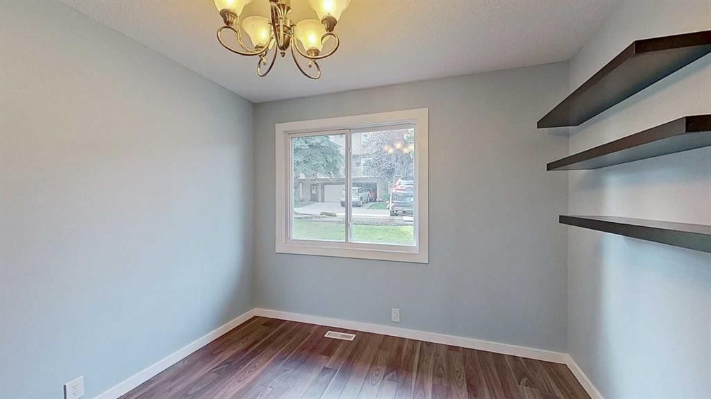 83, 1055 72 Avenue NW, Calgary — photo 4 of 35