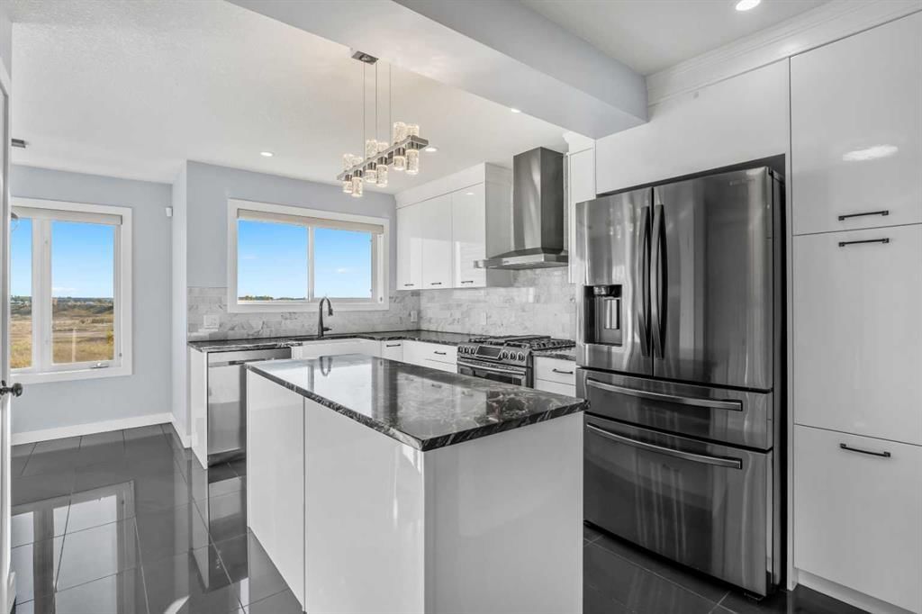187 Covington Close NE, Calgary — photo 4 of 50