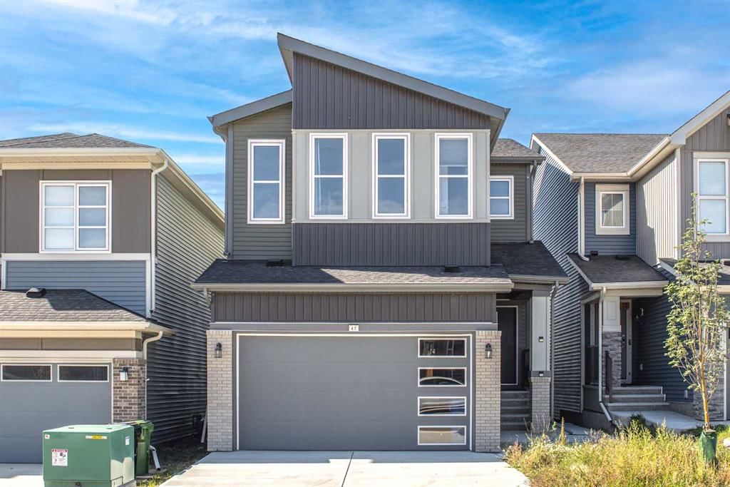 47 Carringvue Passage NW, Calgary — main listing photo