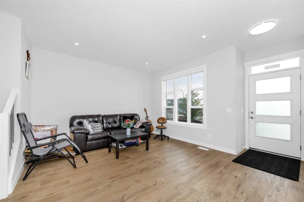 20913 Main Street SE, Calgary — photo 4 of 43