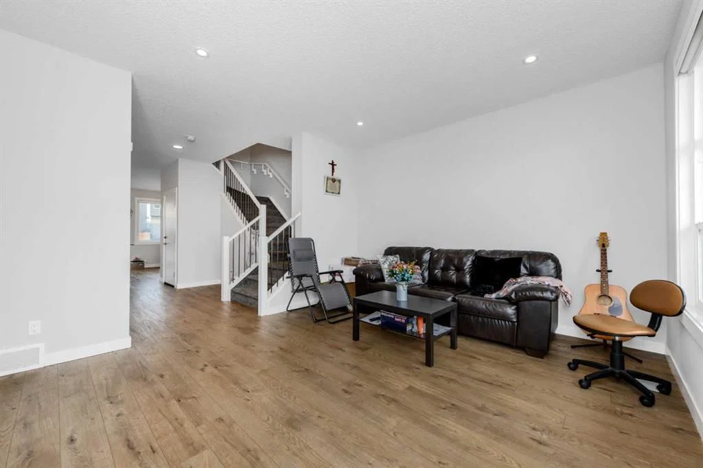 20913 Main Street SE, Calgary — photo 5 of 43