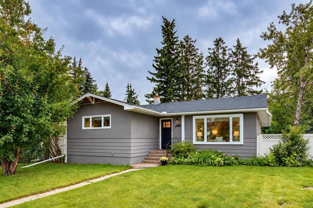 5327 17 Avenue SW, Calgary — main listing photo