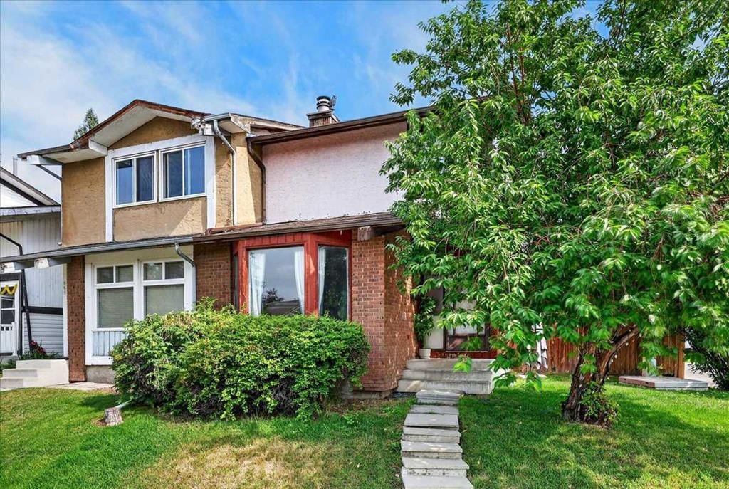 672 Whiteridge Way NE, Calgary — main listing photo