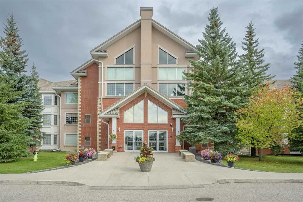 222, 6868 Sierra Morena Boulevard SW, Calgary — main listing photo
