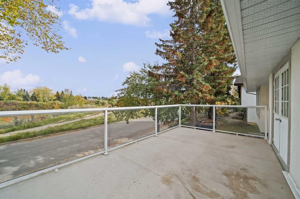 60 Silverview Way NW, Calgary — photo 2 of 34