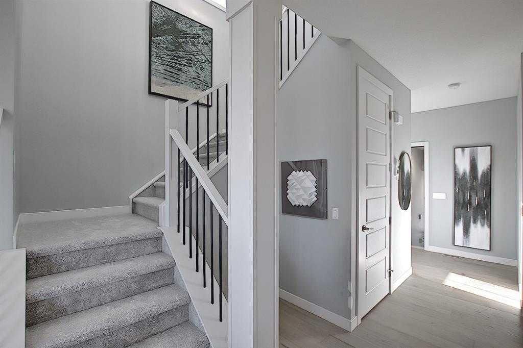 39 Waterford Mews, Chestermere — photo 4 of 8