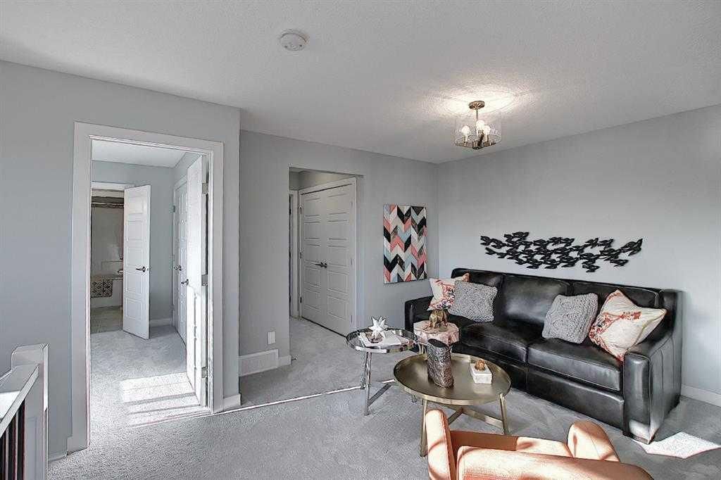 39 Waterford Mews, Chestermere — photo 5 of 8