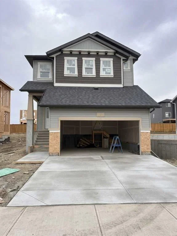 147 Vantage Crescent SW, Calgary — detached for sale