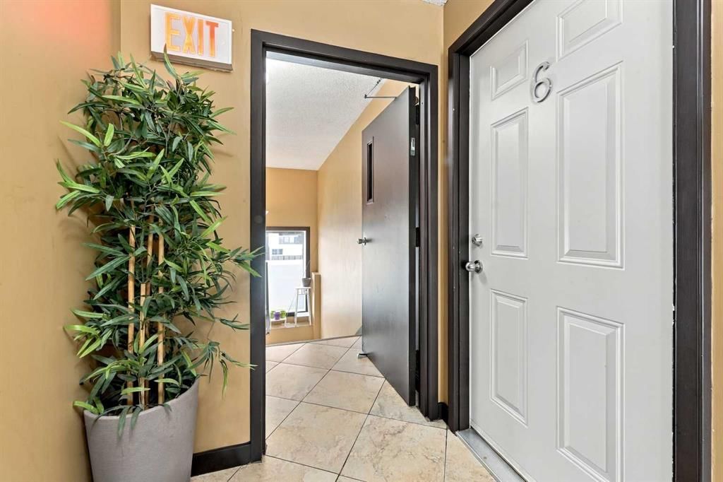 6, 1905 11 Avenue SW, Calgary — photo 4 of 27