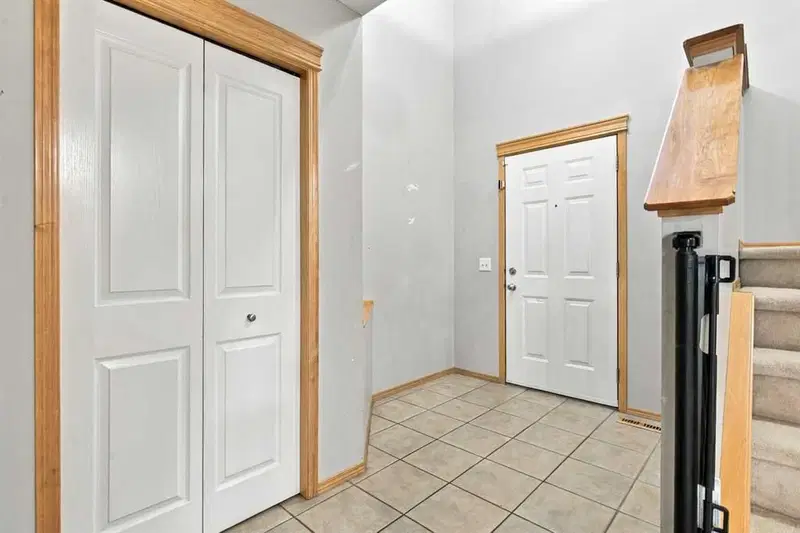 209 Tuscany Ravine Road NW, Calgary — photo 2 of 38