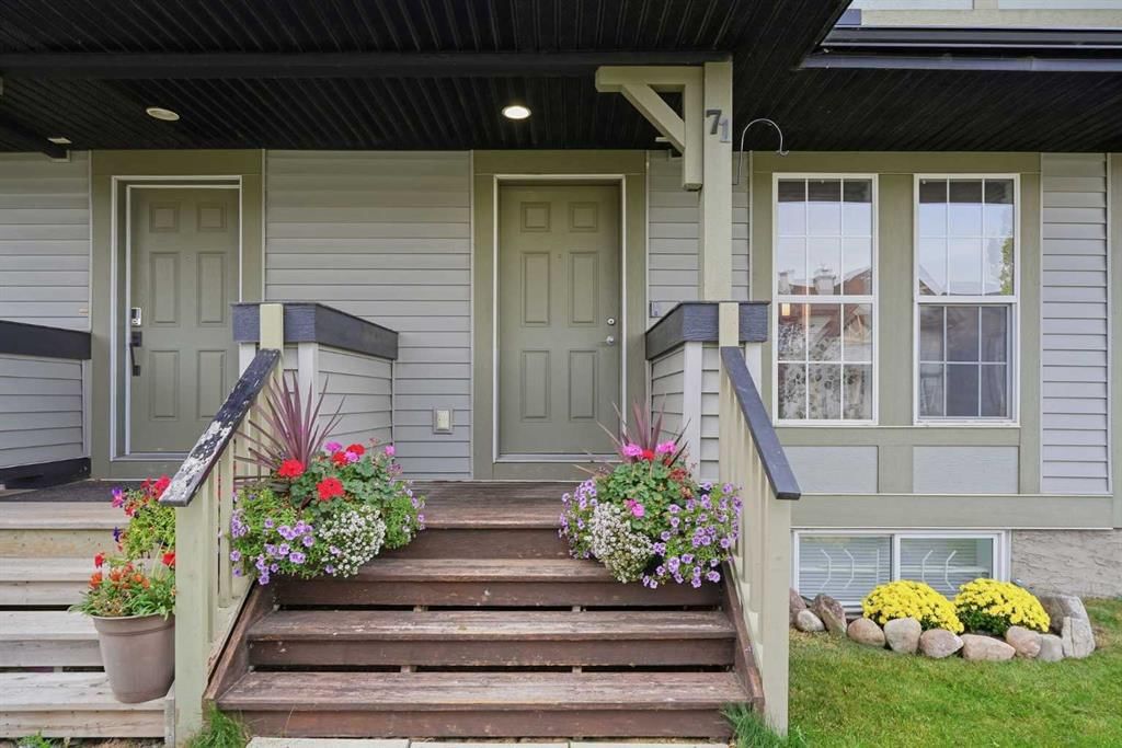71 Elgin Meadows Garden SE, Calgary — photo 2 of 35