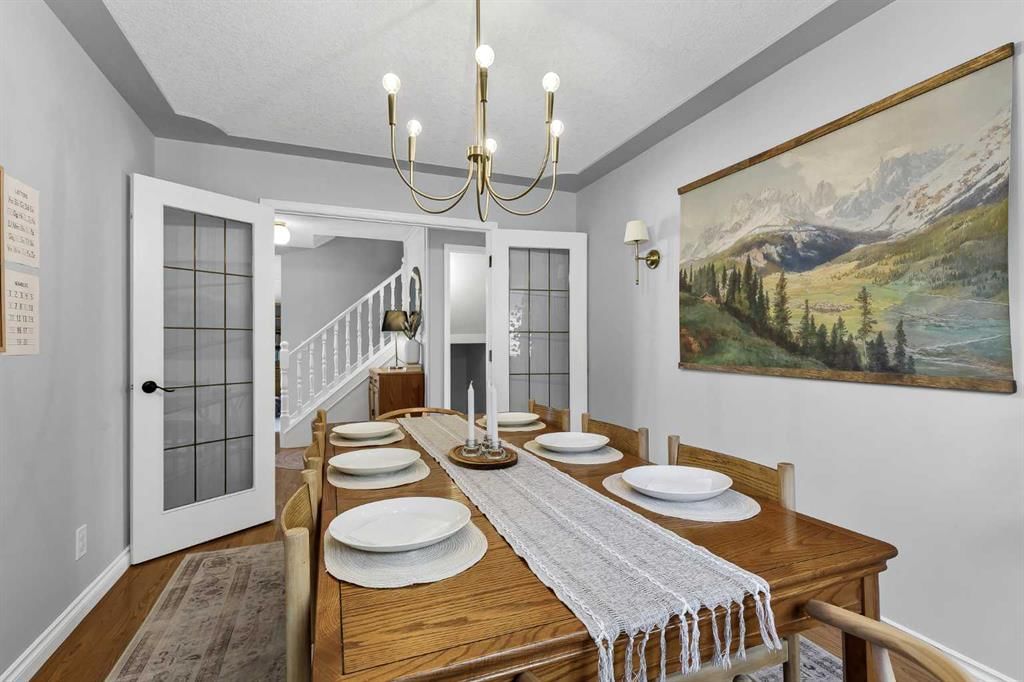 73 Sunhaven Close SE, Calgary — photo 5 of 44