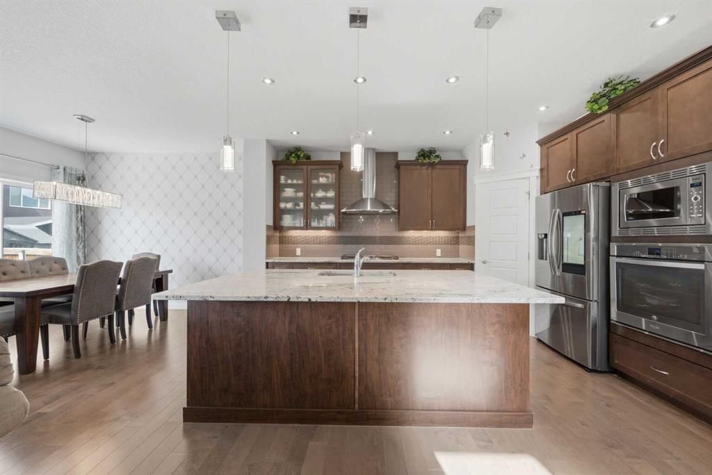 21 Redstone Heath NE, Calgary — photo 5 of 49