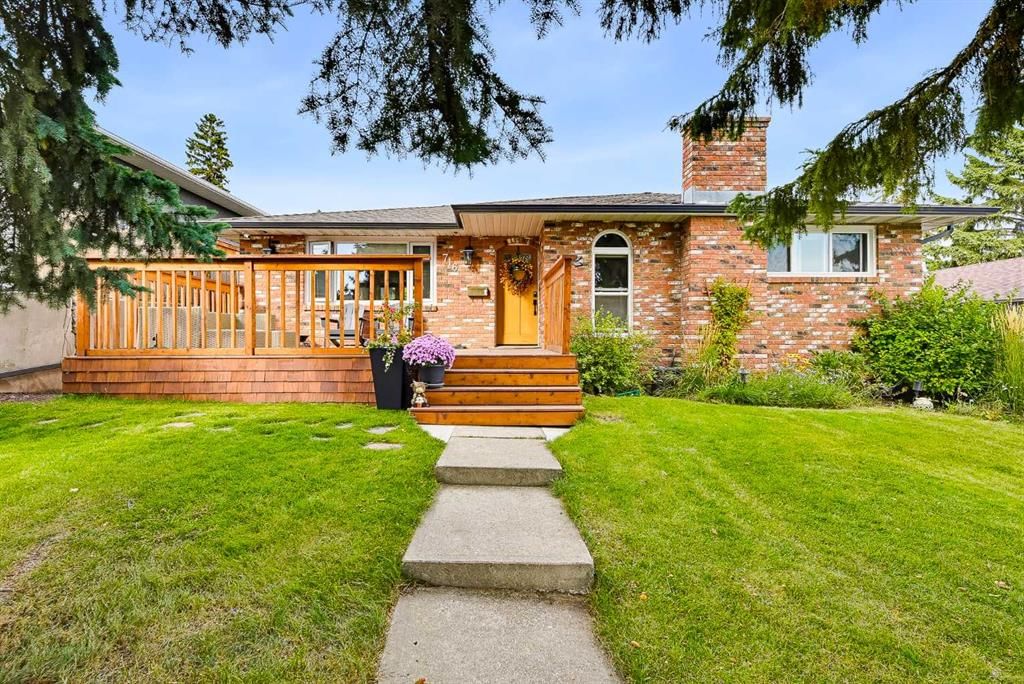 716 Seymour Avenue SW, Calgary — photo 2 of 43