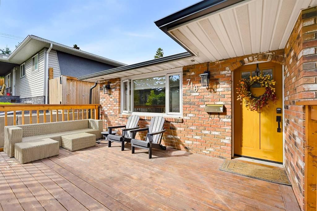 716 Seymour Avenue SW, Calgary — photo 4 of 43