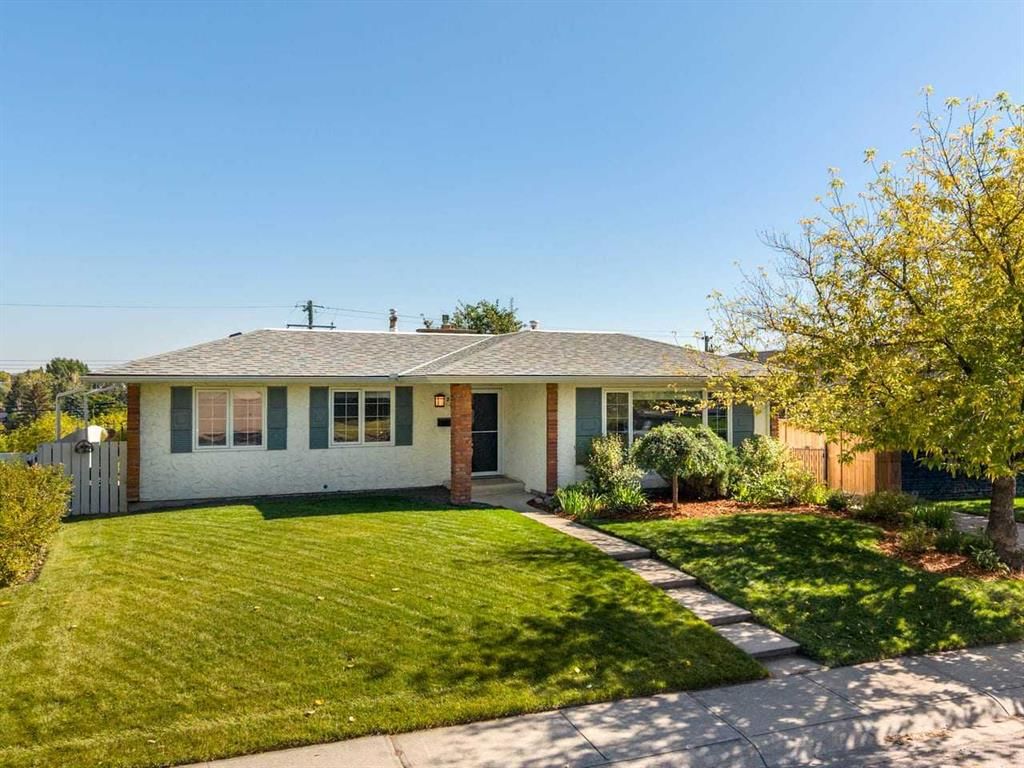 232 Lake Wapta Rise SE, Calgary — main listing photo