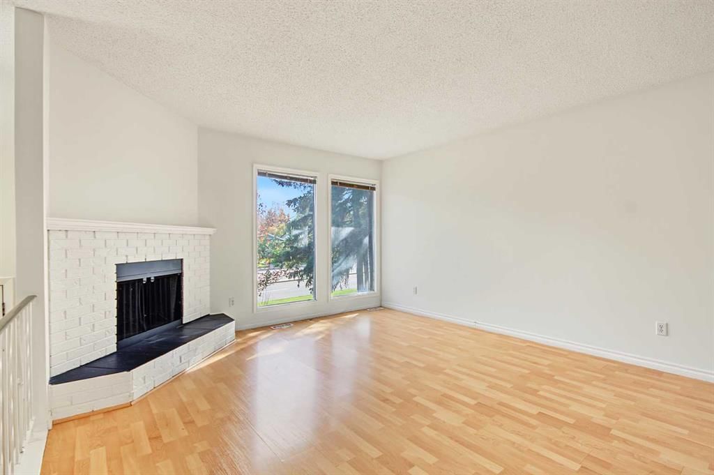 9611 24 Street SW, Calgary — photo 2 of 38