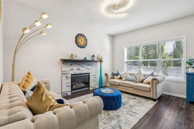 62 Cougar Plateau Way SW, Calgary — photo 2 of 31