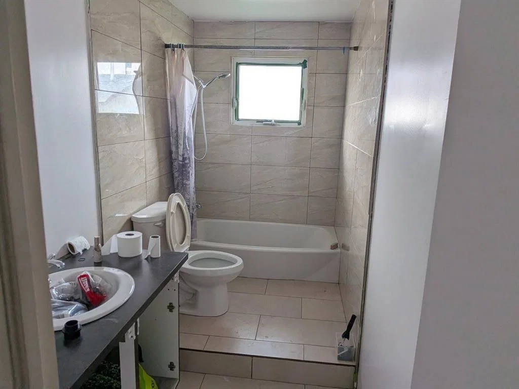 924 60 Street SE, Calgary — photo 3 of 5