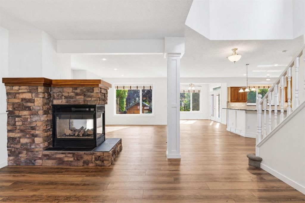 31 Chapala Close SE, Calgary — photo 4 of 50