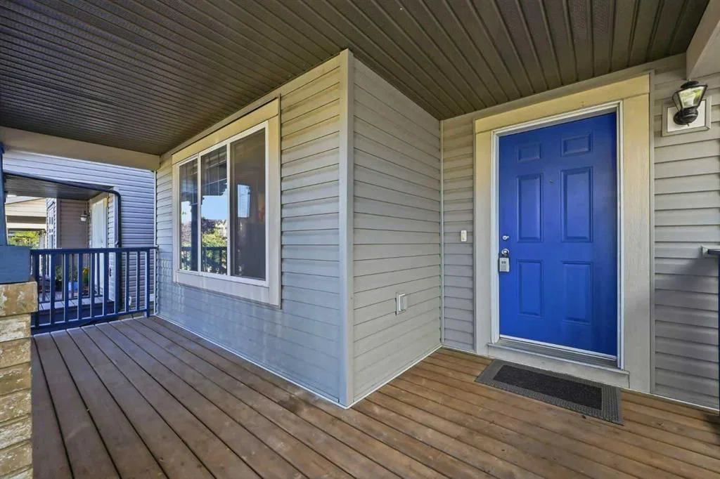 148 Copperstone Circle SE, Calgary — photo 4 of 50
