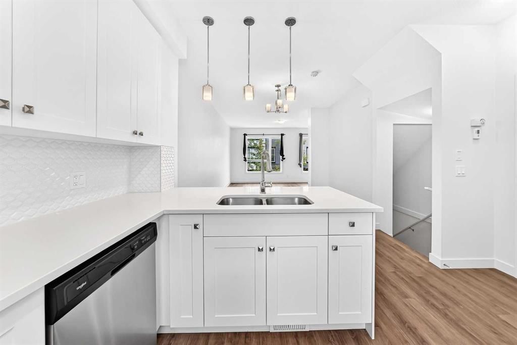 208, 15 Evanscrest Park NW, Calgary — photo 4 of 35