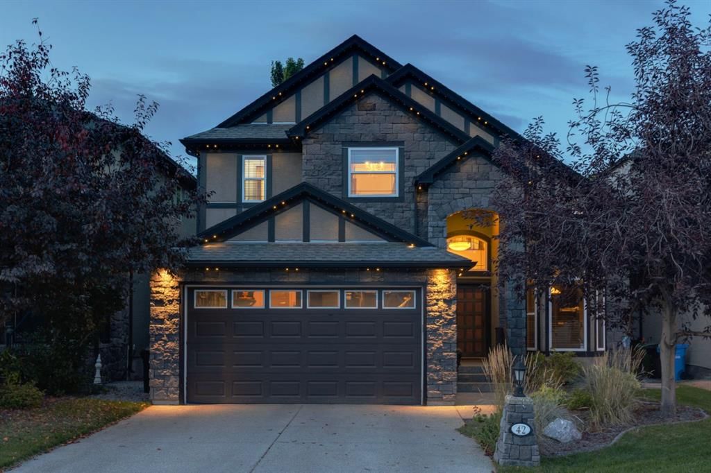 42 West Cedar Place SW, Calgary — main listing photo
